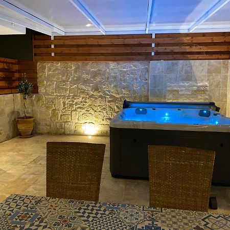 Villa Caerus Paphos ภายนอก รูปภาพ