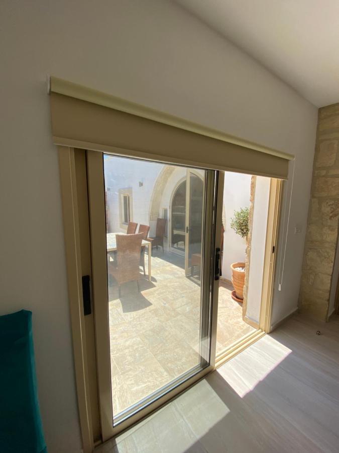 Villa Caerus Paphos ภายนอก รูปภาพ