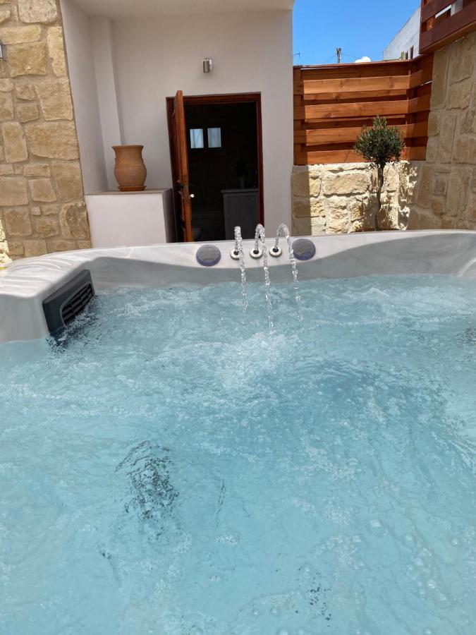 Villa Caerus Paphos ภายนอก รูปภาพ