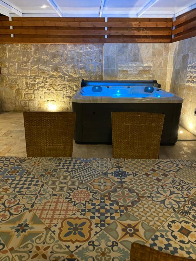 Villa Caerus Paphos ภายนอก รูปภาพ