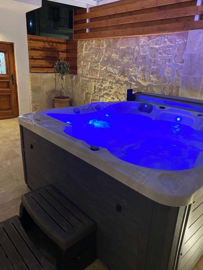 Villa Caerus Paphos ภายนอก รูปภาพ